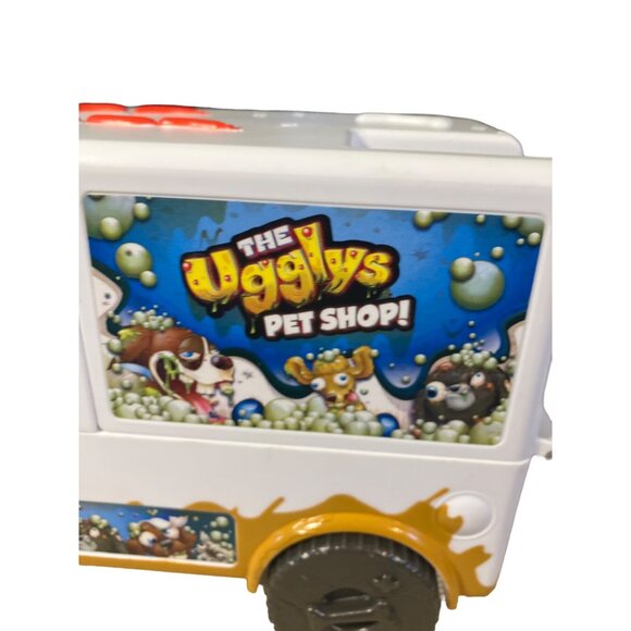 Moose Toys The Ugglys Pet Shop Dirty Dog Van Battery Operated - Picture 2 of 14
